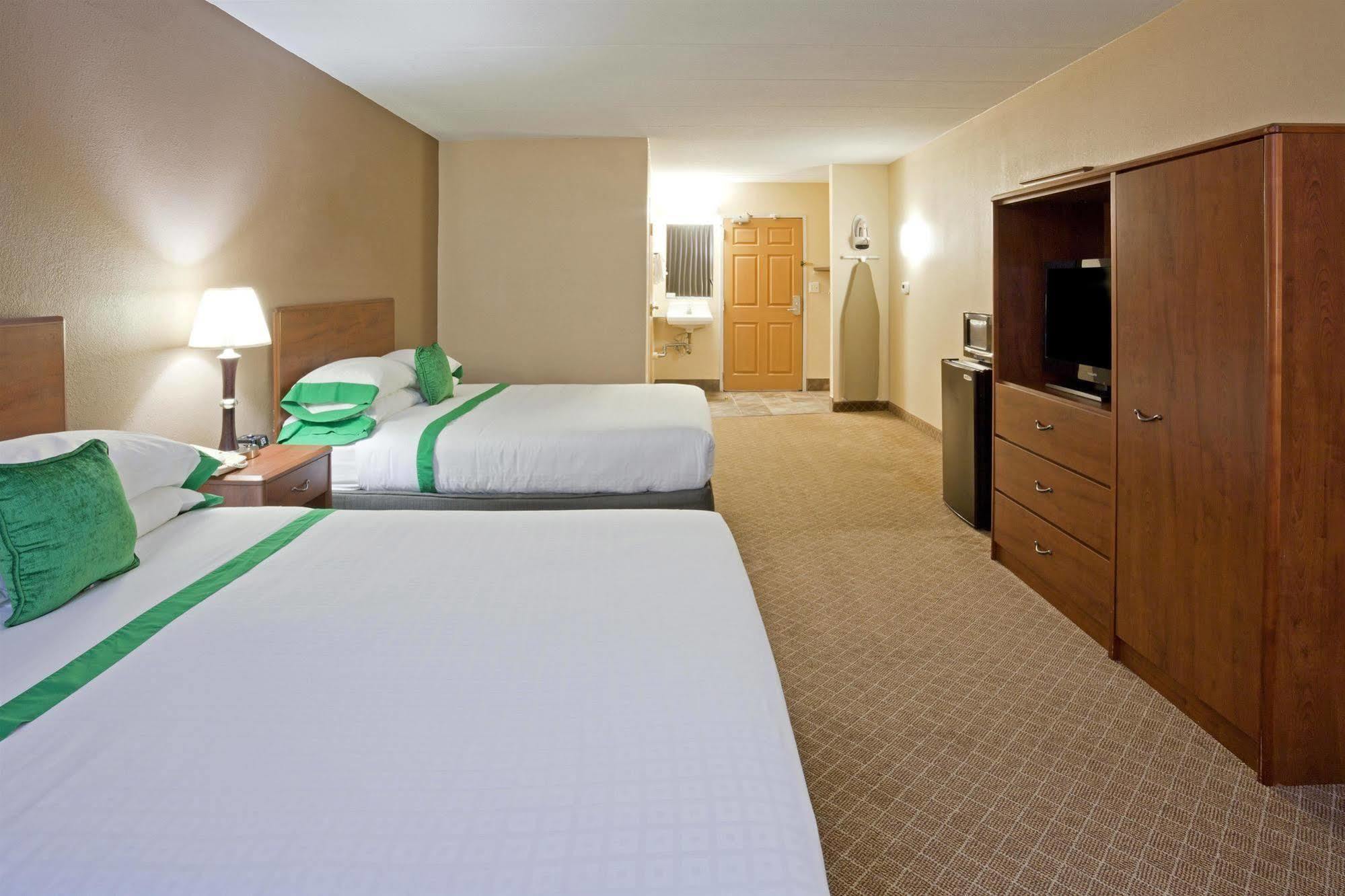 Med City Inn & Suites Rochester Mayo Clinic Area Exterior foto