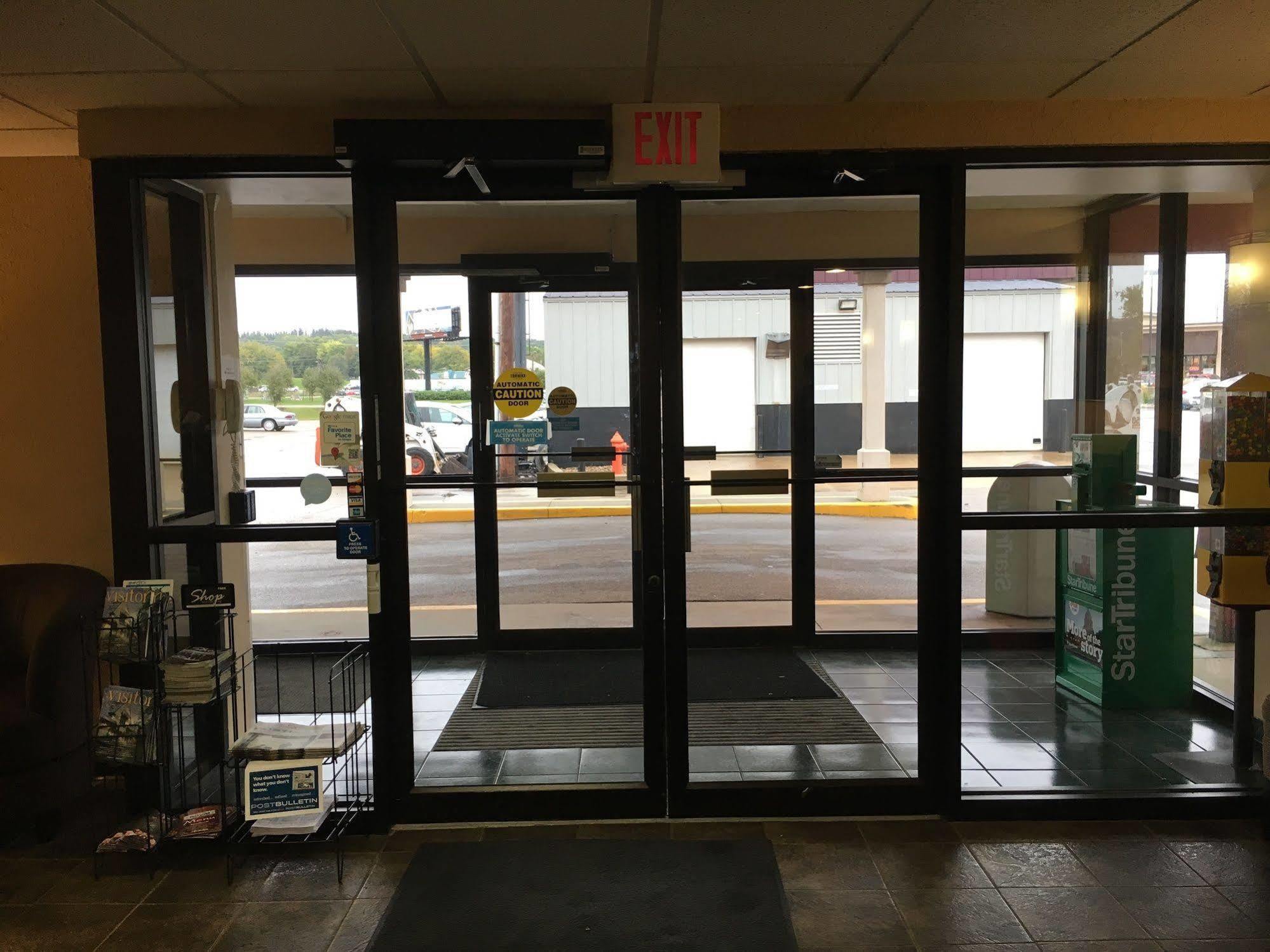 Med City Inn & Suites Rochester Mayo Clinic Area Exterior foto